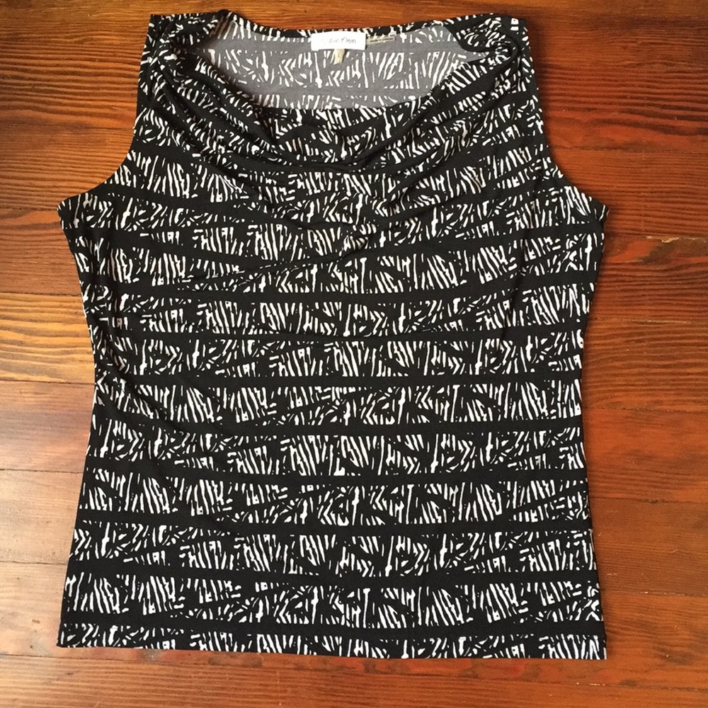 Calvin Klein black & white patterned tank
